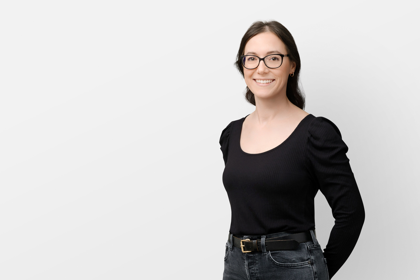 Portrait of Chelsey Hickey.